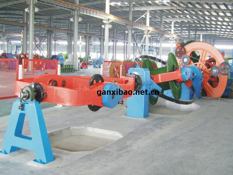 搖藍式(shi)成(cheng)纜(lan)機