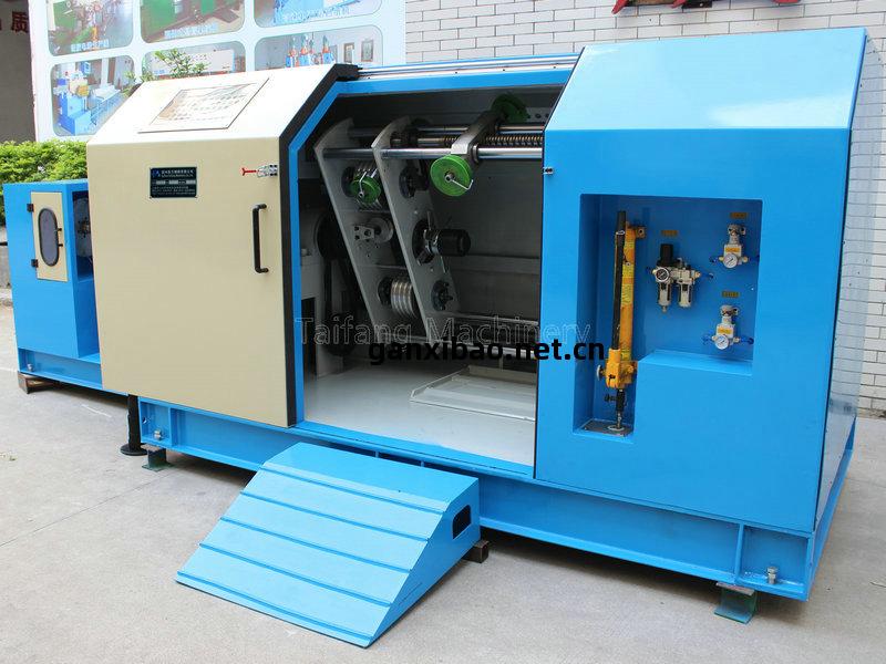 旋(xuan)框式單(dan)絞(jiao)成纜(lan)機