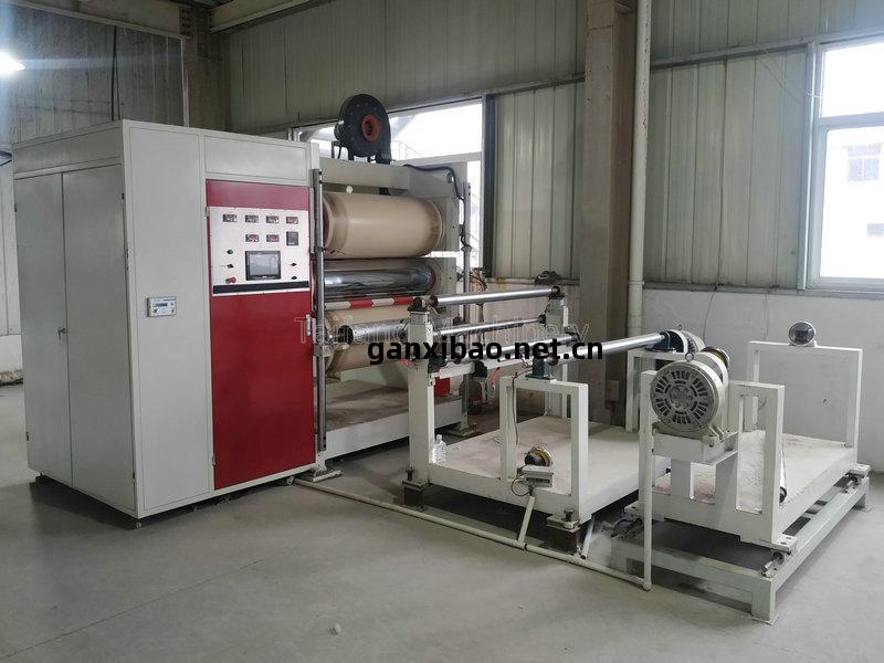 無(wu)紡(fang)布(bu)壓(ya)光機(ji)