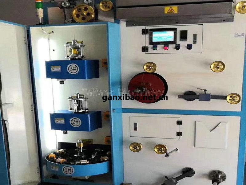 Type-C立式纏繞(rao)雙(shuang)包機